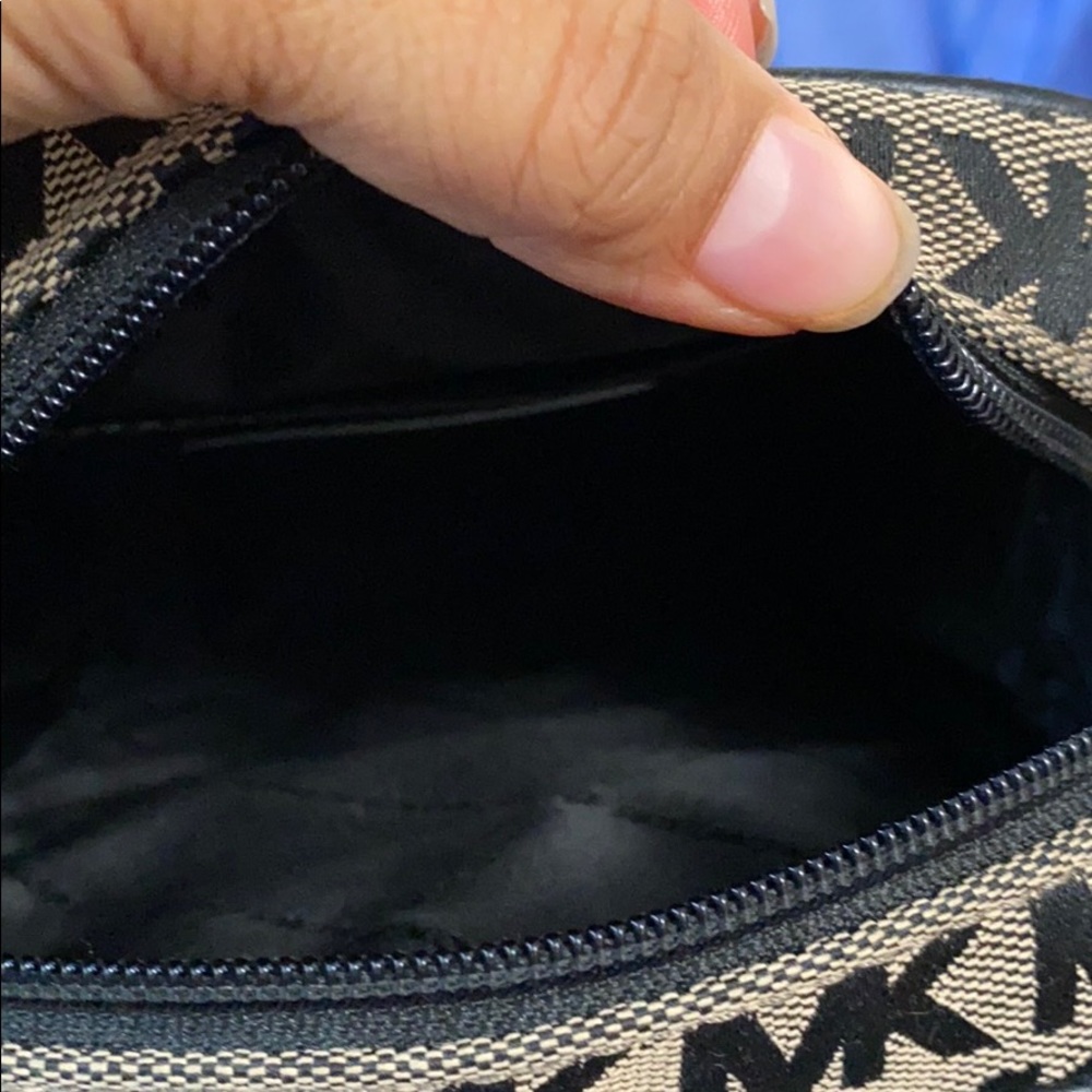 Crossbody bag - Picture 3 of 5
